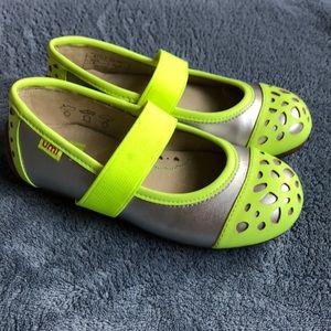 Umi Naomi girls slides